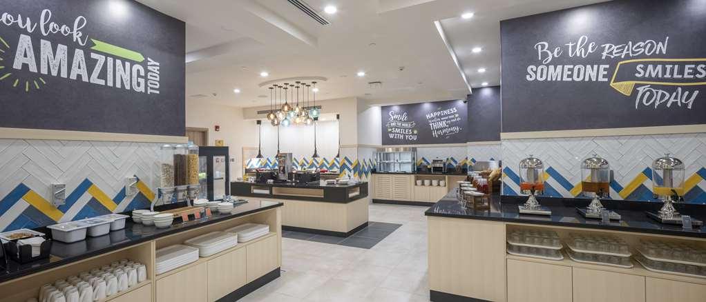 ホテル Hampton By Hilton Doha Old Town エクステリア 写真