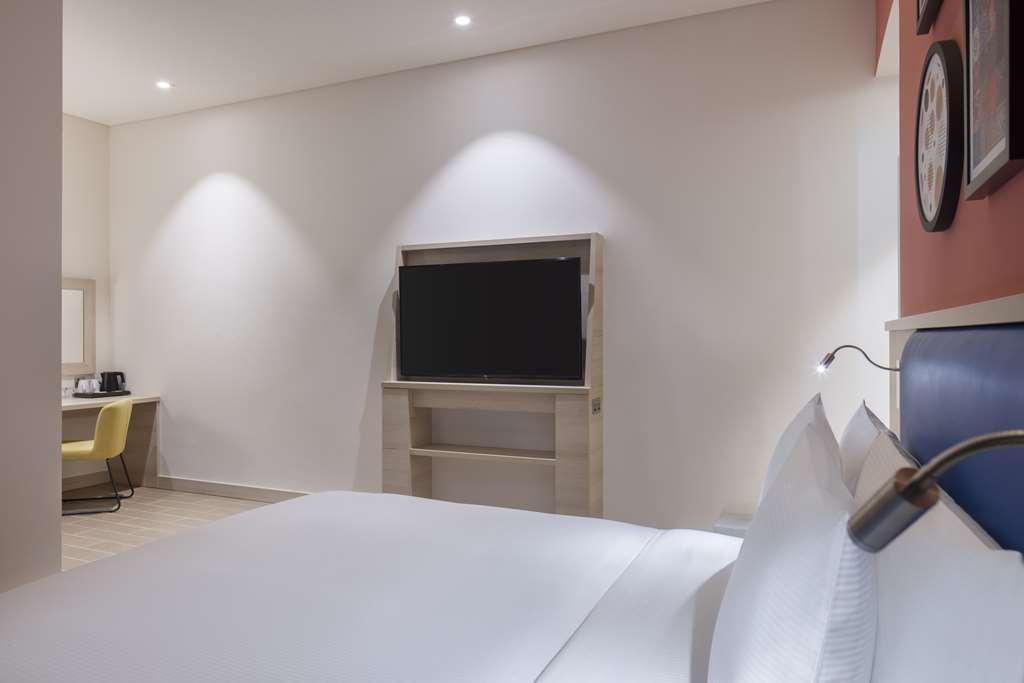 ホテル Hampton By Hilton Doha Old Town 部屋 写真