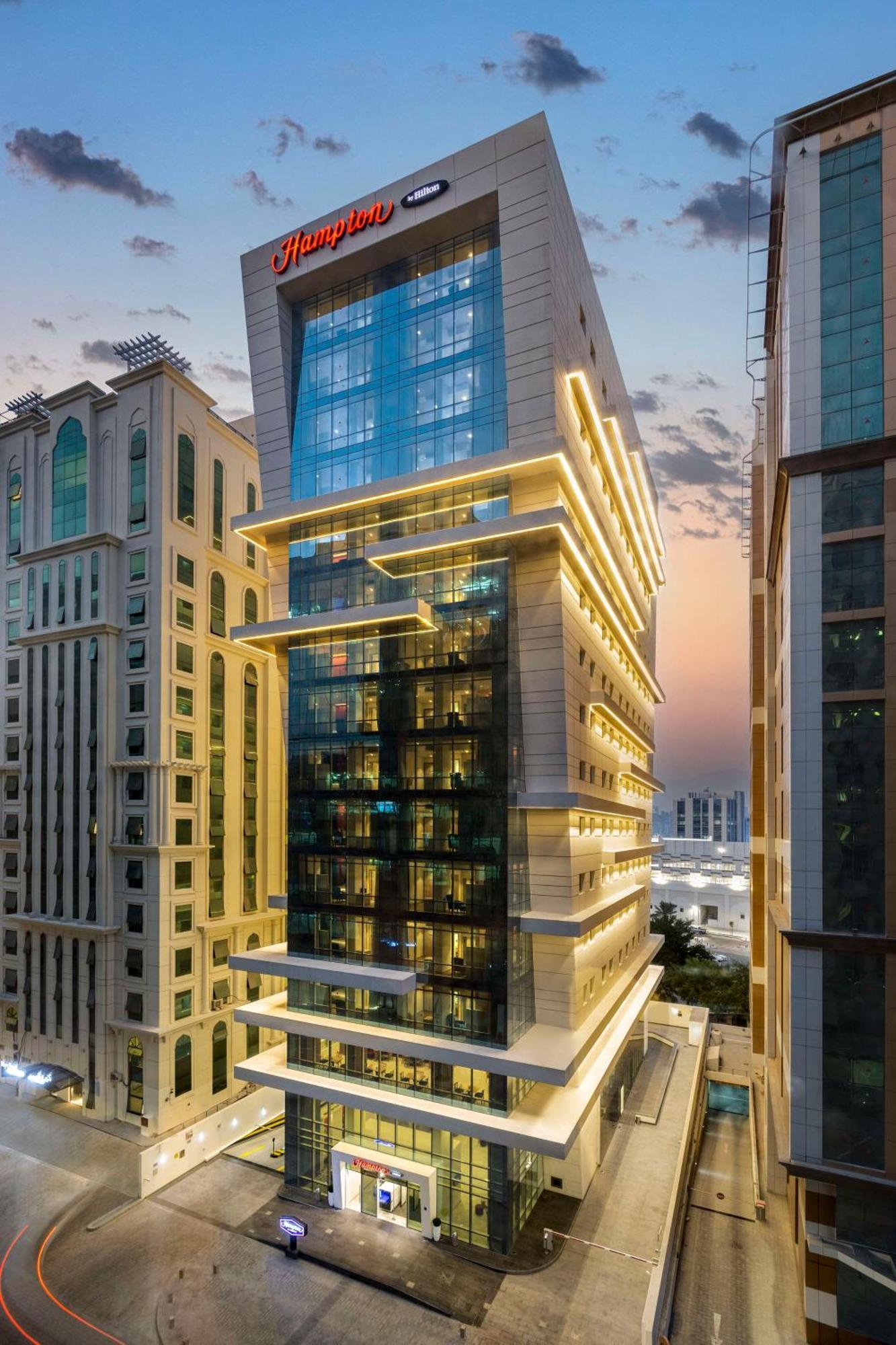 ホテル Hampton By Hilton Doha Old Town エクステリア 写真