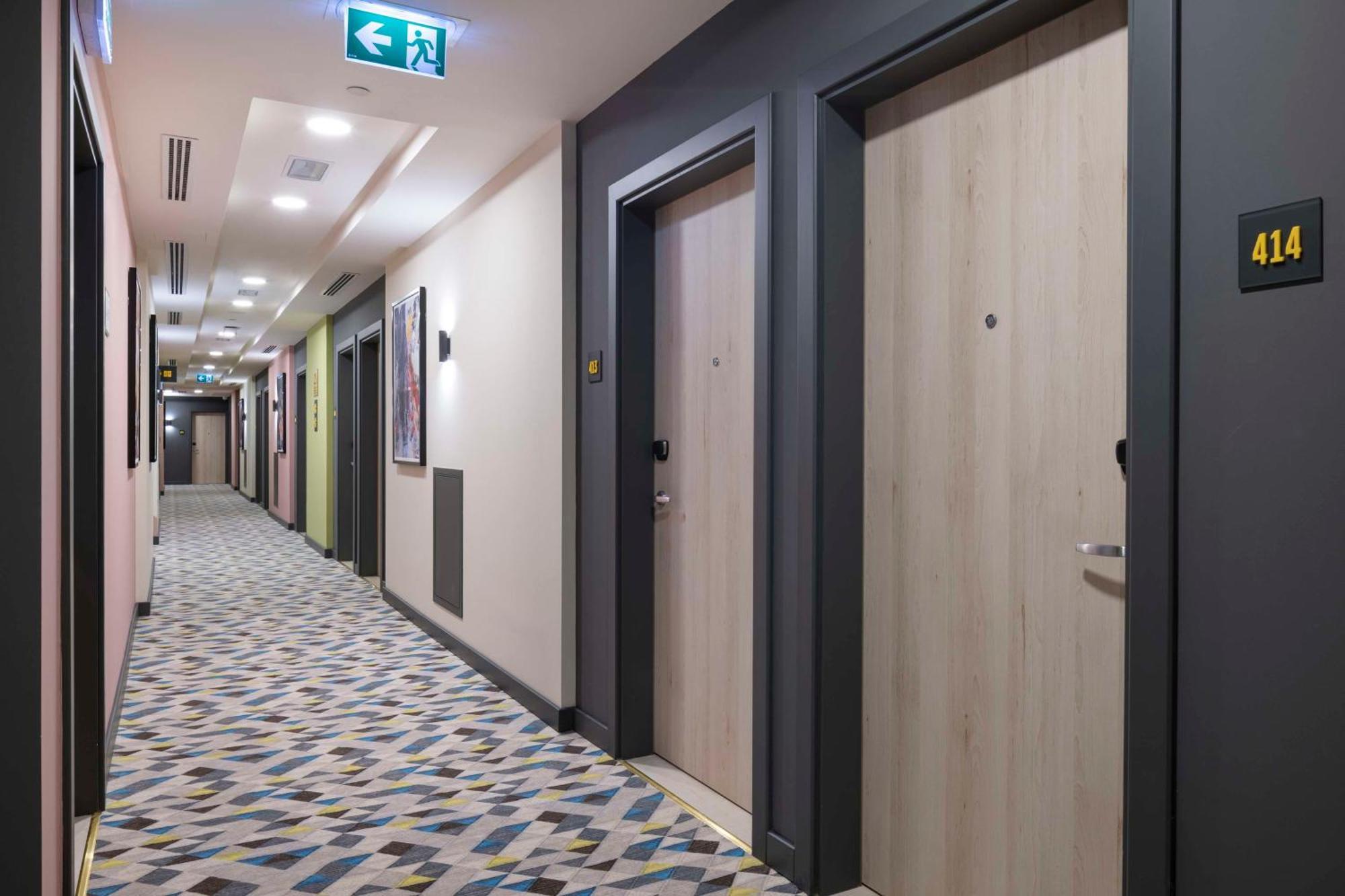 ホテル Hampton By Hilton Doha Old Town エクステリア 写真