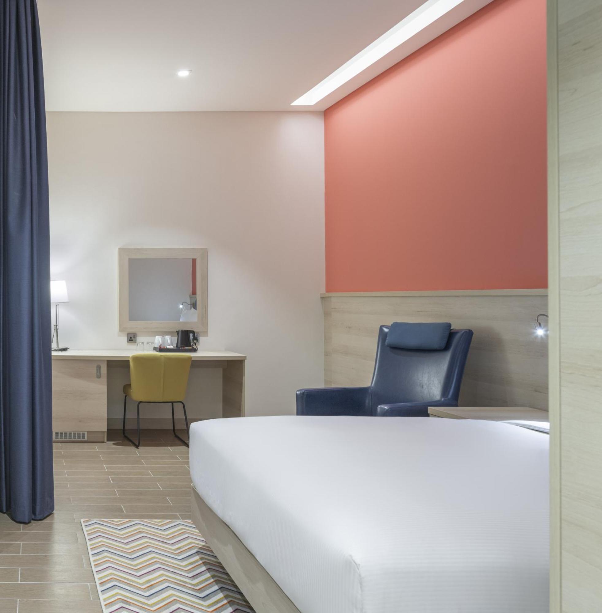 ホテル Hampton By Hilton Doha Old Town エクステリア 写真
